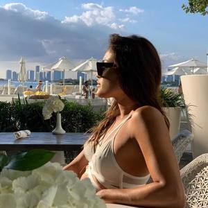 Meet your Posher, Charity joy